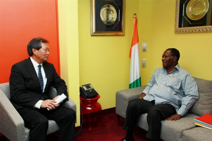 Audiences du chef de l’Etat-Young-Jin  Choi (Patron de l’ONUCI) chez ADO : “Nous avons parlé de l’investiture, de la sécurité et des législatives”